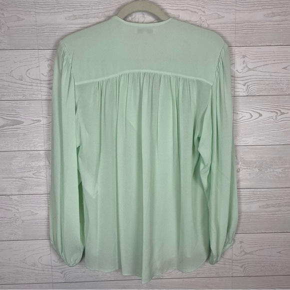 Vince Shirred Long Sleeve Silk Blouse Size Small Sea-foam Green NWT - Picture 7 of 12